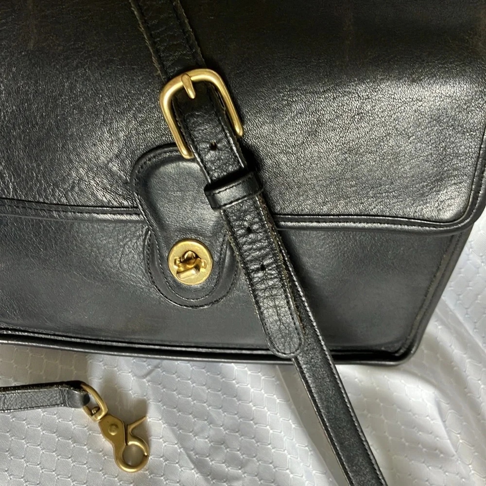 Coach Vintage Willis Handbag 9972 EUC NEW PRICE!!! - Picture 4 of 15